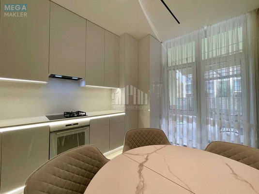 Продаж 2 кімнатної квартири (70/31/15), 1 пов. 4 пов. будинку, <a class="location-link" href="/kiev/" title="Недвижимость Київ">Київ</a>, <a class="location-link" href="/kiev/obolonskij/" title="Недвижимость Оболонський район">Оболонський р-н</a>, Богатырская ул., 32 (изображение 1)