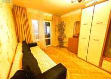 Продаж 3 кімнатної квартири (60/40/7), 6 пов. 9 пов. будинку