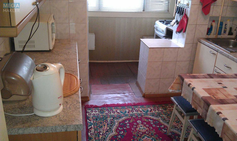 Оренда кімнати (підселення), <a class="location-link" href="/kiev/" title="Недвижимость Київ">Київ</a>, <a class="location-link" href="/kiev/svyatoshinskij/" title="Недвижимость Святошинський район">Святошинський р-н</a>, Прилужная ул., 8 (изображение 1)