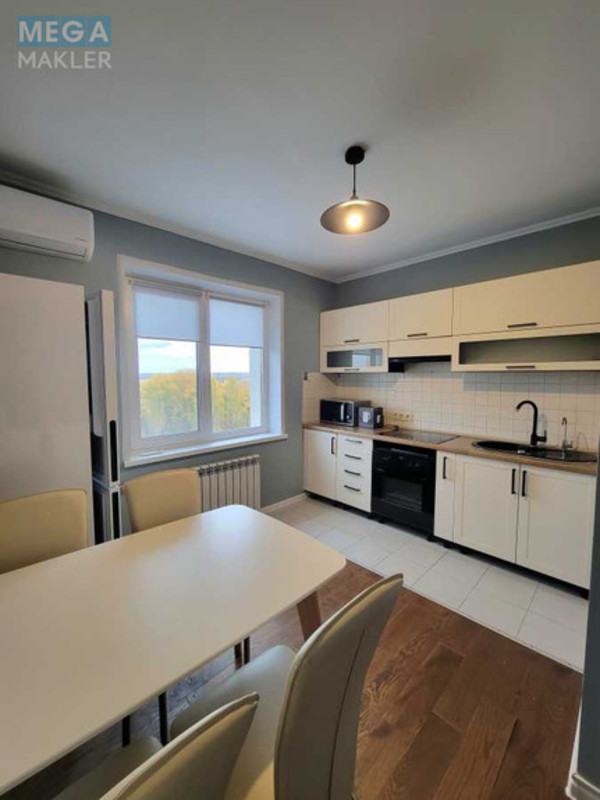 Продаж 1 кімнатної квартири (40/?/9), 9 пов. 9 пов. будинку, <a class="location-link" href="/dnepropetrovsk/" title="Недвижимость Дніпра">Дніпро</a>, Набережная победы, 118 (изображение 1)