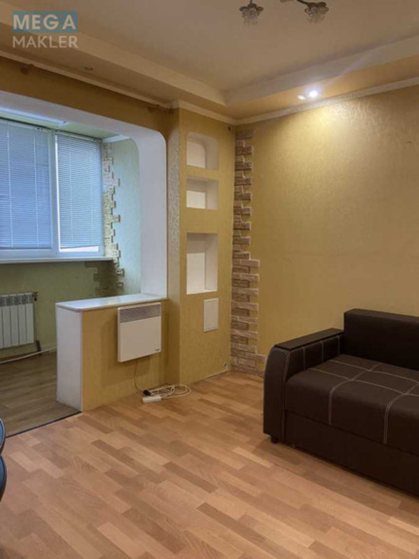 Оренда 2 кімнатної квартири, <a class="location-link" href="/kiev/" title="Недвижимость Київ">Київ</a>, <a class="location-link" href="/kiev/dneprovskij/" title="Недвижимость Дніпровський район">Дніпровський р-н</a>, Алма-Атинська вул., 39г (изображение 1)