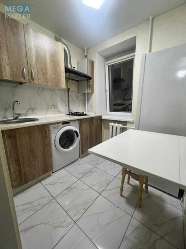 Продаж 1 кімнатної квартири (22/10/4), 3 пов. 9 пов. будинку, <a class="location-link" href="/kiev/" title="Недвижимость Київ">Київ</a>, <a class="location-link" href="/kiev/shevchenkovskij/" title="Недвижимость Шевченківський район">Шевченківський р-н</a>, Бакинська вул., 37а (изображение 1)