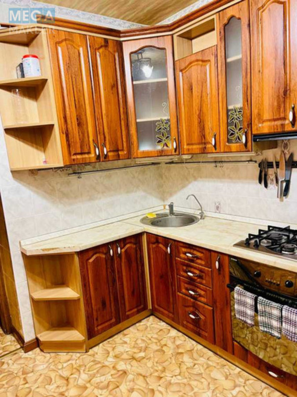 Оренда 2 кімнатної квартири, <a class="location-link" href="/kiev/" title="Недвижимость Київ">Київ</a>, <a class="location-link" href="/kiev/podolskij/" title="Недвижимость Подільський район">Подільський р-н</a>, Георгия Гонгадзе просп., 18г (изображение 1)