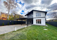 Продаж дома, 2 поверху, 165 кв.м, 5 кімнат, ділянка 5 соток