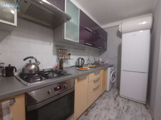 Оренда 1 кімнатної квартири, <a class="location-link" href="/kiev/" title="Недвижимость Київ">Київ</a>, <a class="location-link" href="/kiev/dneprovskij/" title="Недвижимость Дніпровський район">Дніпровський р-н</a>, Івана Микитенка вул., 9 (изображение 1)