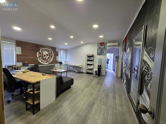 Продаж комерційної нерухомості, 45&nbsp;кв.м, под офис, <a class="location-link" href="/kiev/" title="Недвижимость Київ">Київ</a>, <a class="location-link" href="/kiev/podolskij/" title="Недвижимость Подільський район">Подільський р-н</a>, Петра Сагайдачного ул., 35 (изображение 1)