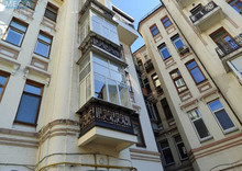 Продаж 5 кімнатної квартири (164,2/?/?), 2 пов. 5 пов. будинку