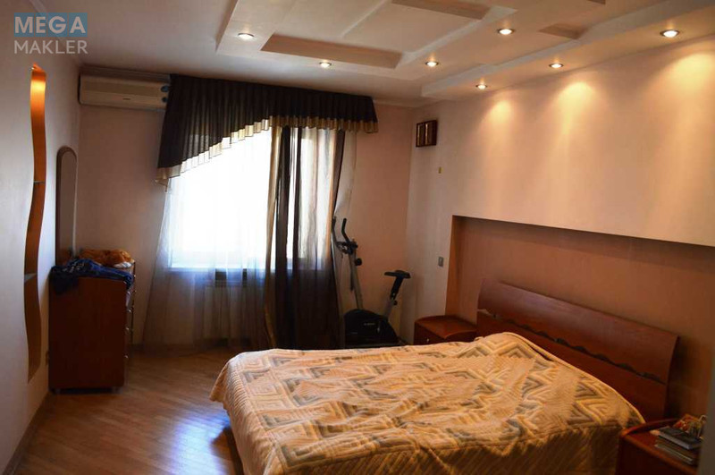 Оренда 3 кімнатної квартири, <a class="location-link" href="/kiev/" title="Недвижимость Київ">Київ</a>, <a class="location-link" href="/kiev/desnyanskij/" title="Недвижимость Деснянський район">Деснянський р-н</a>, Оноре де Бальзака вул., 55в (изображение 1)