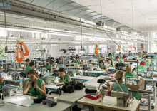 Продаж комерційної нерухомості, 1&nbsp;050&nbsp;кв.м