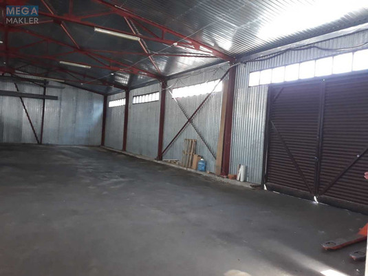 Оренда комерційної нерухомості, 290&nbsp;кв.м, под склад, <a class="location-link" href="/kiev/" title="Недвижимость Київ">Київ</a>, <a class="location-link" href="/kiev/svyatoshinskij/" title="Недвижимость Святошинський район">Святошинський р-н</a>, Большая Окружная ул. (изображение 1)