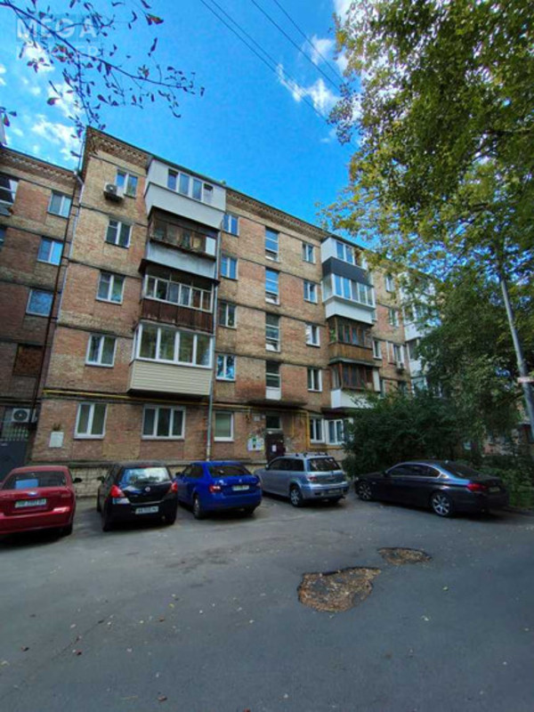 Продаж 2 кімнатної квартири (42/26/6), 5 пов. 5 пов. будинку, <a class="location-link" href="/kiev/" title="Недвижимость Київ">Київ</a>, <a class="location-link" href="/kiev/solomenskij/" title="Недвижимость Солом'янський район">Солом'янський р-н</a>, Вацлава Гавела бульв., 75 (изображение 1)