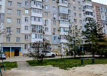 Продаж 3 кімнатної квартири (70/45/10), 1 пов. 10 пов. будинку