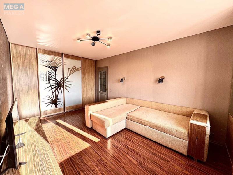 Продаж 1 кімнатної квартири (37,7/18/9,2), 12 пов. 12 пов. будинку, <a class="location-link" href="/kiev/" title="Недвижимость Київ">Київ</a>, <a class="location-link" href="/kiev/obolonskij/" title="Недвижимость Оболонський район">Оболонський р-н</a>, Оболонский просп., 40 (изображение 1)