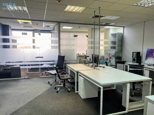 Оренда комерційної нерухомості, 132&nbsp;кв.м, под офис, <a class="location-link" href="/kiev/" title="Недвижимость Київ">Київ</a>, <a class="location-link" href="/kiev/dneprovskij/" title="Недвижимость Дніпровський район">Дніпровський р-н</a>, Евгения Сверстюка ул., 2А (изображение 1)