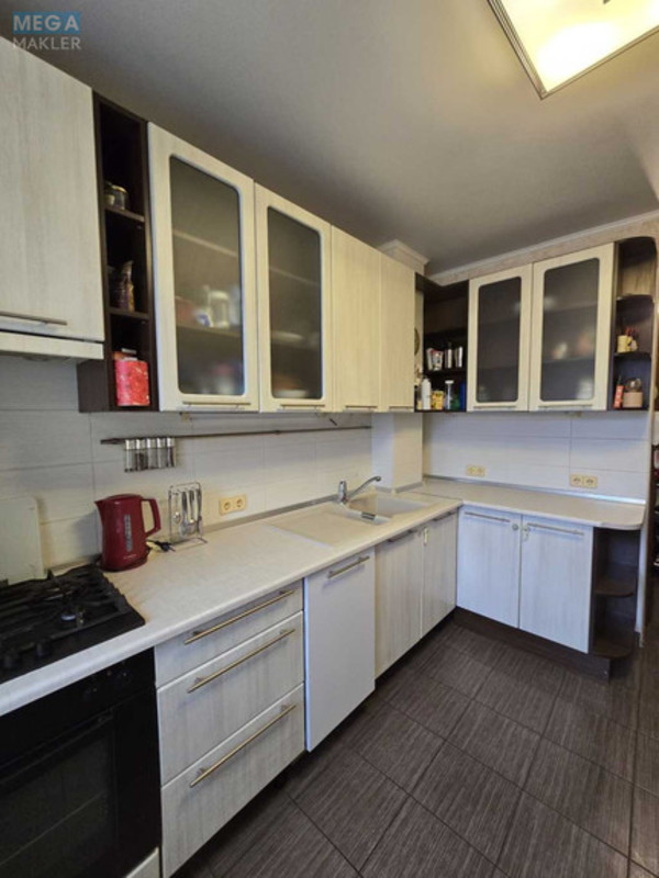 Продаж 3 кімнатної квартири (72/40/9), 8 пов. 9 пов. будинку, <a class="location-link" href="/kiev/" title="Недвижимость Київ">Київ</a>, <a class="location-link" href="/kiev/obolonskij/" title="Недвижимость Оболонський район">Оболонський р-н</a>, Северная ул., 54а (изображение 1)