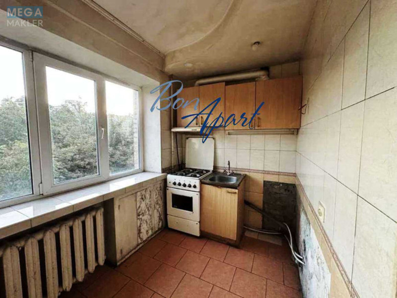 Продаж 1 кімнатної квартири (33/19/6,6), 5 пов. 9 пов. будинку, <a class="location-link" href="/kiev/" title="Недвижимость Київ">Київ</a>, <a class="location-link" href="/kiev/solomenskij/" title="Недвижимость Солом'янський район">Солом'янський р-н</a>, Чоколівський бульв., 19 (изображение 1)