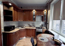 Продаж 3 кімнатної квартири (82/53/10), 2 пов. 5 пов. будинку