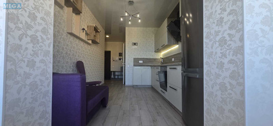 Продаж 2 кімнатної квартири (65/31/16), 11 пов. 11 пов. будинку, <a class="location-link" href="/petropavlovskaya-borshagovka/" title="Недвижимость Петропавлівська Борщагівка">Петропавлівська Борщагівка</a>, Соборна, 10г (изображение 1)