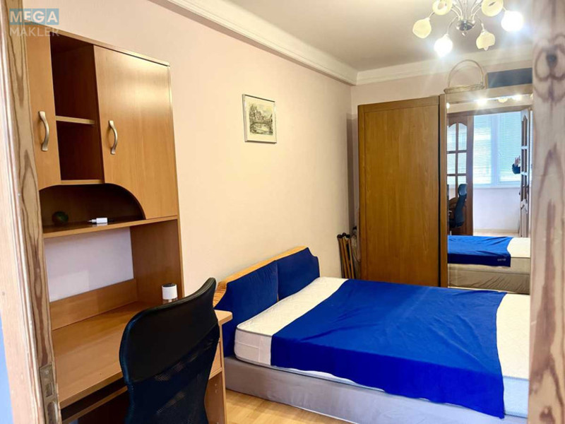 Оренда 2 кімнатної квартири, <a class="location-link" href="/kiev/" title="Недвижимость Київ">Київ</a>, <a class="location-link" href="/kiev/pecherskij/" title="Недвижимость Печерський район">Печерський р-н</a>, Велика Васильківська вул., 102 (изображение 1)