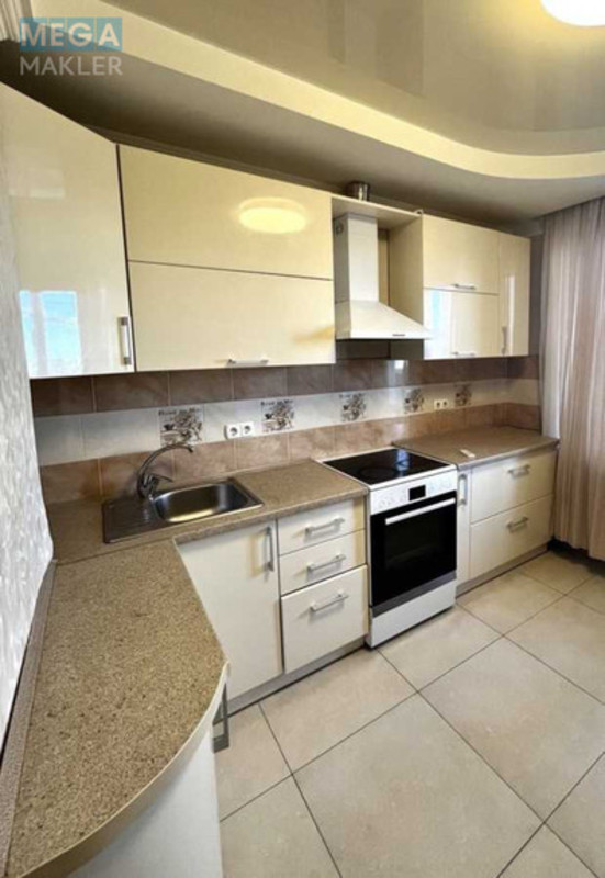 Оренда 3 кімнатної квартири, <a class="location-link" href="/kiev/" title="Недвижимость Київ">Київ</a>, <a class="location-link" href="/kiev/goloseevskij/" title="Недвижимость Голосіївський район">Голосіївський р-н</a>, Ломоносова ул. (изображение 1)