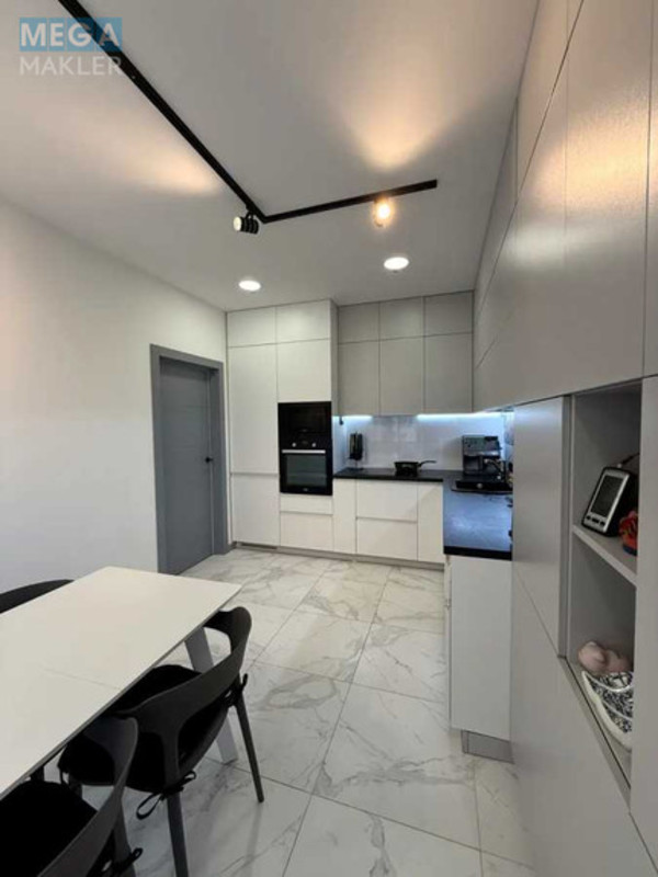 Продаж 3 кімнатної квартири (90/?/?), 9 пов. 9 пов. будинку, <a class="location-link" href="/kiev/" title="Недвижимость Київ">Київ</a>, <a class="location-link" href="/kiev/goloseevskij/" title="Недвижимость Голосіївський район">Голосіївський р-н</a>, Михаила Максимовича ул. (изображение 1)