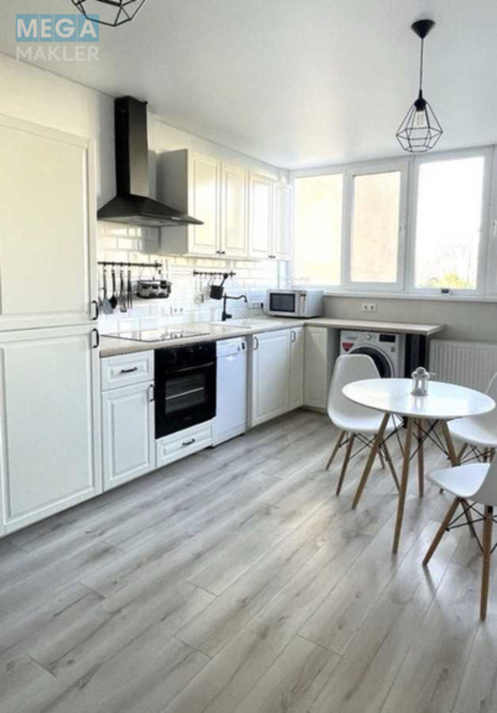 Оренда 3 кімнатної квартири, <a class="location-link" href="/kiev/" title="Недвижимость Київ">Київ</a>, <a class="location-link" href="/kiev/podolskij/" title="Недвижимость Подільський район">Подільський р-н</a>, Сергея Данченко ул. (изображение 1)