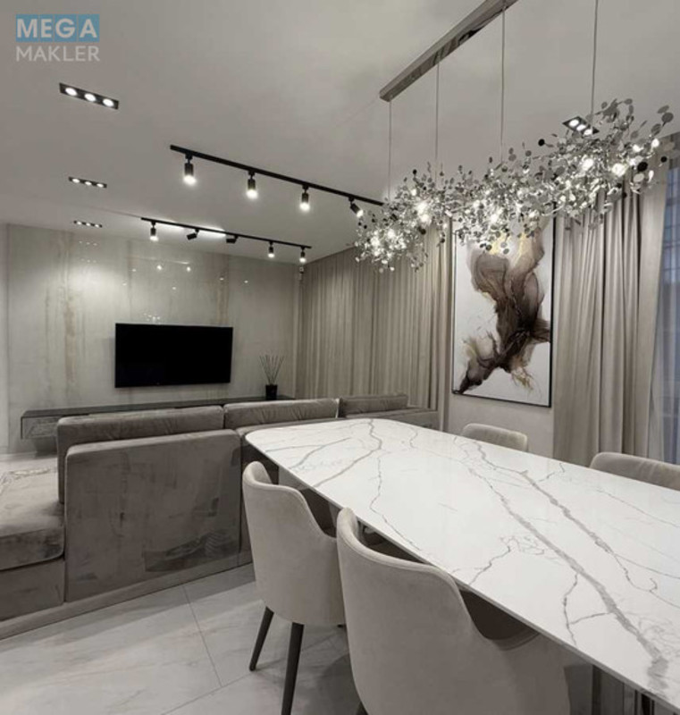 Оренда 4 кімнатні квартири, <a class="location-link" href="/kiev/" title="Недвижимость Київ">Київ</a>, <a class="location-link" href="/kiev/pecherskij/" title="Недвижимость Печерський район">Печерський р-н</a>, Джона Маккейна ул. (изображение 1)