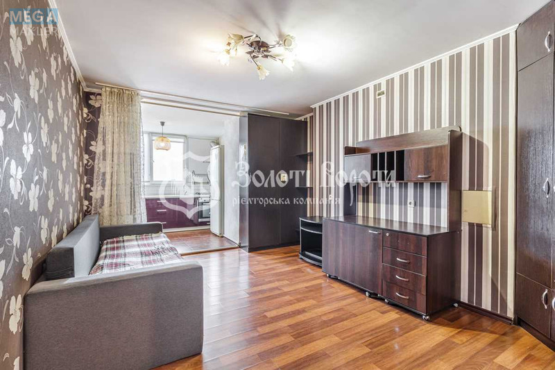 Продаж 1 кімнатної квартири (50,3/20/22,2), 4 пов. 10 пов. будинку, <a class="location-link" href="/petrovskoe-selo-kv-kievo-svyatoshinskij-rajon/" title="Недвижимость Петрівське">Петрівське</a>, Теплична вул., 38 (изображение 1)