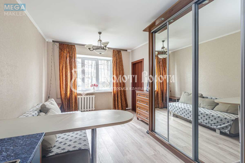 Продаж 1 кімнатної квартири (29,6/17/7,9), 1 пов. 5 пов. будинку, <a class="location-link" href="/kiev/" title="Недвижимость Київ">Київ</a>, <a class="location-link" href="/kiev/svyatoshinskij/" title="Недвижимость Святошинський район">Святошинський р-н</a>, Сімї Стешенків вул., 9 (изображение 1)