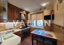 Продаж 2 кімнатної квартири (44/30/6), 1 пов. 5 пов. будинку