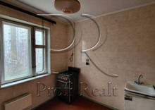 Продаж 3 кімнатної квартири (82/42/7), 5 пов. 10 пов. будинку