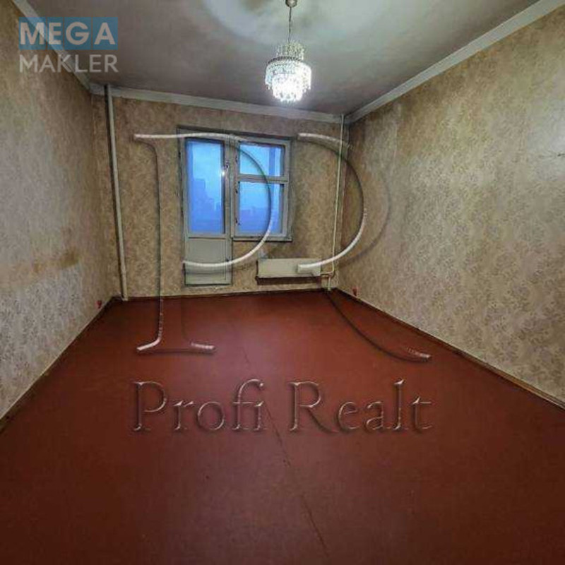 Продаж 3 кімнатної квартири (82/42/7), 5 пов. 10 пов. будинку, <a class="location-link" href="/kiev/" title="Недвижимость Київ">Київ</a>, <a class="location-link" href="/kiev/svyatoshinskij/" title="Недвижимость Святошинський район">Святошинський р-н</a>, Чорнобильська вулиця, 18 (изображение 1)