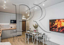 Продаж 1 кімнатної квартири (42/13/18), 15 пов. 23 пов. будинку