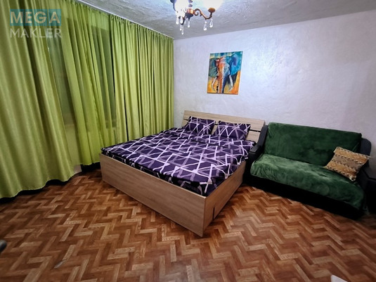 Оренда 3 кімнатної квартири, стандарт, <a class="location-link" href="/dnepropetrovsk/" title="Недвижимость Дніпра">Дніпро</a>, <a class="location-link" href="/dnepropetrovsk/industrialnyj/" title="Недвижимость Індустріальний район">Індустріальний р-н</a>, Калинова 47 ( <img src="https://megamakler.com.ua/metro/ff0000.gif" alt="" class="metro" /> м. Вокзальная, 15 ) (изображение 1)