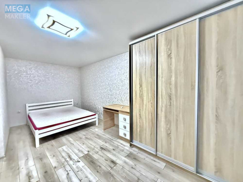 Продаж 1 кімнатної квартири (35/18/6), 7 пов. 9 пов. будинку, <a class="location-link" href="/kiev/" title="Недвижимость Київ">Київ</a>, <a class="location-link" href="/kiev/dneprovskij/" title="Недвижимость Дніпровський район">Дніпровський р-н</a>, Радужная ул., 13В (изображение 1)