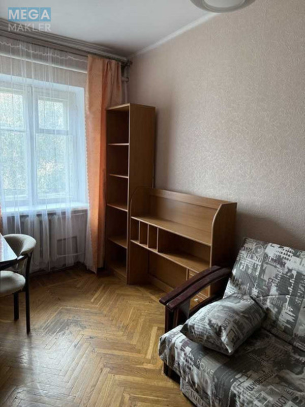 Оренда 3 кімнатної квартири, <a class="location-link" href="/odessa/" title="Недвижимость Одеса">Одеса</a>, <a class="location-link" href="/odessa/primorskij/" title="Недвижимость Приморський район">Приморський р-н</a>, Фонтанская дорога, 12/8 (изображение 1)