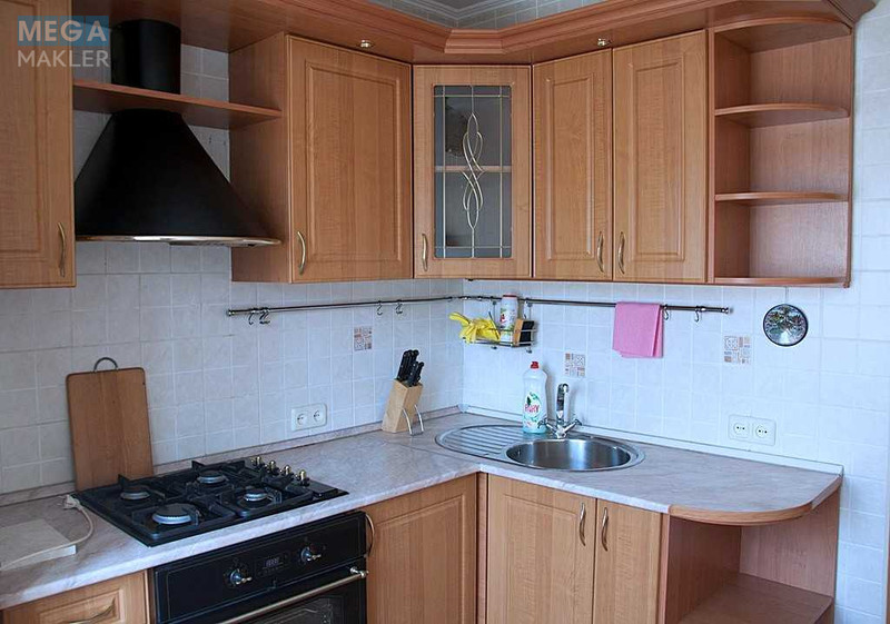 Оренда 1 кімнатної квартири, <a class="location-link" href="/kiev/" title="Недвижимость Київ">Київ</a>, <a class="location-link" href="/kiev/goloseevskij/" title="Недвижимость Голосіївський район">Голосіївський р-н</a>, Дмитра Луценка вул., 1б (изображение 1)