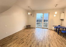 Продаж дома, 2 поверху, 81 кв.м, 3 кімнати, ділянка 1 сотка