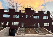 Продаж дома, 2 поверху, 140 кв.м, 4 кімнати, ділянка 1 сотка