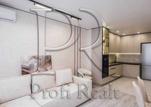 Продаж 2 кімнатної квартири (66/28/22), 4 пов. 21 пов. будинку