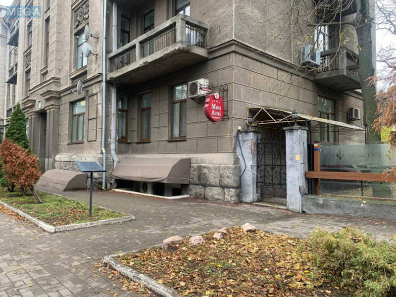 Продаж комерційної нерухомості, 275,40&nbsp;кв.м, под офис, <a class="location-link" href="/kiev/" title="Недвижимость Київ">Київ</a>, <a class="location-link" href="/kiev/pecherskij/" title="Недвижимость Печерський район">Печерський р-н</a>, Шелковичная ул., 10 (изображение 1)