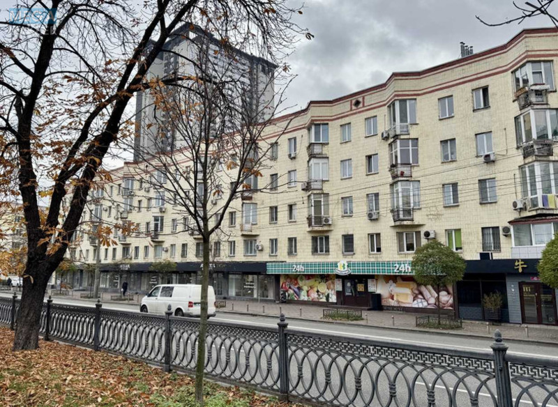 Продаж 2 кімнатної квартири (46/29/6), 4 пов. 5 пов. будинку, <a class="location-link" href="/kiev/" title="Недвижимость Київ">Київ</a>, <a class="location-link" href="/kiev/shevchenkovskij/" title="Недвижимость Шевченківський район">Шевченківський р-н</a>, Берестейский просп., 7 (изображение 1)