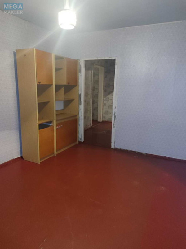 Продаж 3 кімнатної квартири (68,4/45/7,4), 6 пов. 9 пов. будинку, <a class="location-link" href="/smela/" title="Недвижимость Сміла">Сміла</a>, Рєпіна (изображение 1)