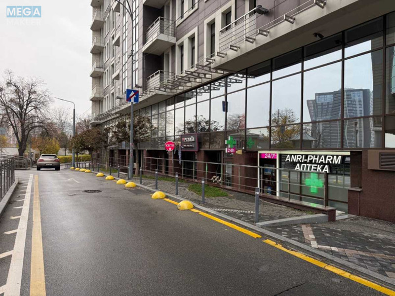 Оренда комерційної нерухомості, 35&nbsp;кв.м, <a class="location-link" href="/kiev/" title="Недвижимость Київ">Київ</a>, <a class="location-link" href="/kiev/pecherskij/" title="Недвижимость Печерський район">Печерський р-н</a>, Звіринецька вул., 47 (изображение 1)