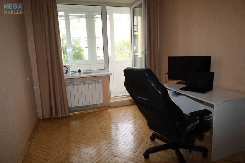 Оренда 2 кімнатної квартири, <a class="location-link" href="/kiev/" title="Недвижимость Київ">Київ</a>, <a class="location-link" href="/kiev/shevchenkovskij/" title="Недвижимость Шевченківський район">Шевченківський р-н</a>, Гоголівська вул., 11/39 (изображение 1)