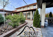 Продаж дома, 1&nbsp; поверх, 230&nbsp;кв.м, 7&nbsp;кімнат, ділянка 12&nbsp;соток