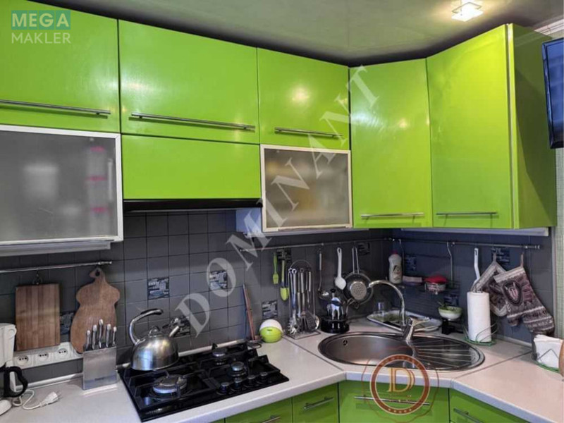 Продаж 2 кімнатної квартири (47/28/8), 10 пов. 10 пов. будинку, <a class="location-link" href="/zaporozhje/" title="Недвижимость Запоріжжя">Запоріжжя</a>, <a class="location-link" href="/zaporozhje/leninskij/" title="Недвижимость Ленінський район">Ленінський р-н</a>, Петра Сагайдачного (изображение 1)