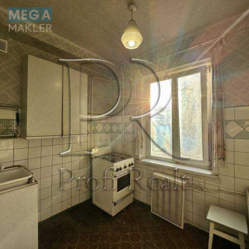 Продаж 1 кімнатної квартири (29/16/6), 2 пов. 5 пов. будинку, <a class="location-link" href="/kiev/" title="Недвижимость Київ">Київ</a>, <a class="location-link" href="/kiev/dneprovskij/" title="Недвижимость Дніпровський район">Дніпровський р-н</a>, Верховної Ради бульвар, 29А (изображение 1)