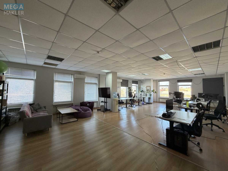 Оренда комерційної нерухомості, 117,60&nbsp;кв.м, под офис, <a class="location-link" href="/kiev/" title="Недвижимость Київ">Київ</a>, <a class="location-link" href="/kiev/podolskij/" title="Недвижимость Подільський район">Подільський р-н</a>, Нижний Вал ул., 15 (изображение 1)