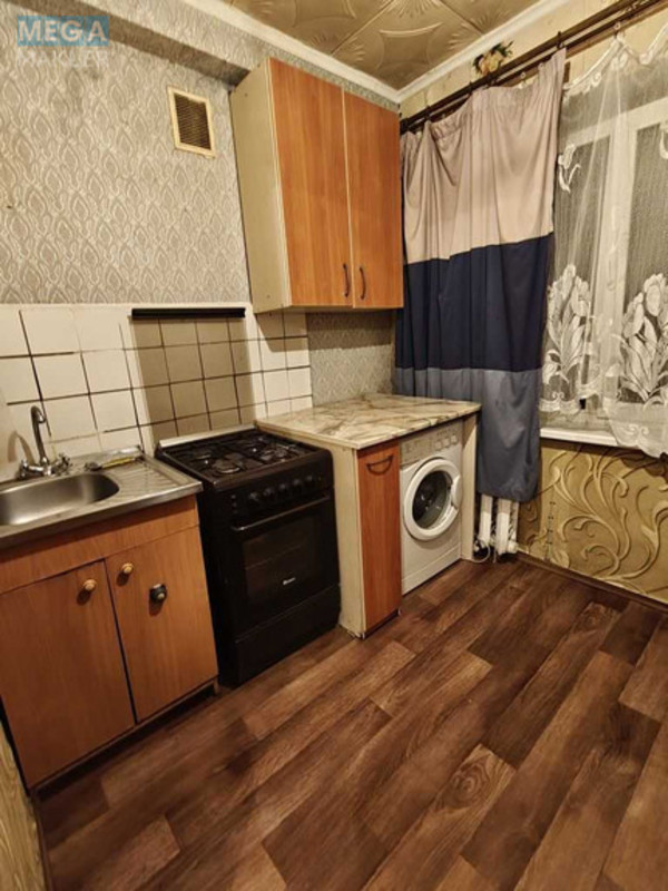 Оренда 1 кімнатної квартири, <a class="location-link" href="/kiev/" title="Недвижимость Київ">Київ</a>, <a class="location-link" href="/kiev/obolonskij/" title="Недвижимость Оболонський район">Оболонський р-н</a>, Юрія Кондратюка вул., 4Б (изображение 1)